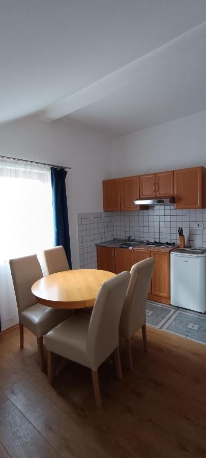 Galesic Apartments & Rooms Korenica Eksteriør bilde